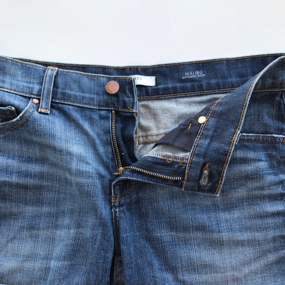 Fidelity Denim Malibu Boyfriend Denim Shorts - Picture 10 of 11